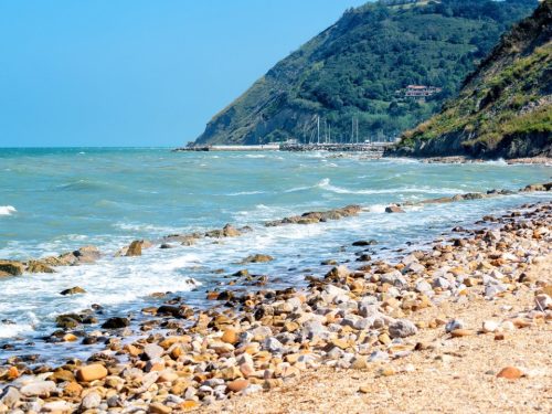 Hotelaanbieders.nl Verblijf in Gabicce Mare nabij de Italiaanse kust incl. ontbijt, welkomstdrankje en 3-gangendiner