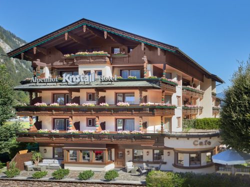 Hotelaanbieders.nl Geniet van een onvergetelijke vakantie in een LUXE 4*-familiehotel in het schilderachtige Mayrhofen incl. ontbijt, wellness en gastenkaart!