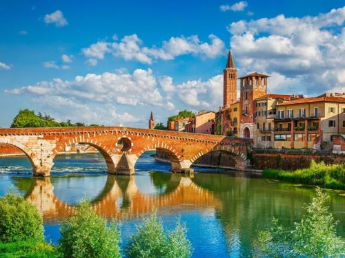 Hotelaanbieders.nl Geniet in het hartje van de romantische stad Verona incl. vlucht en ontbijt