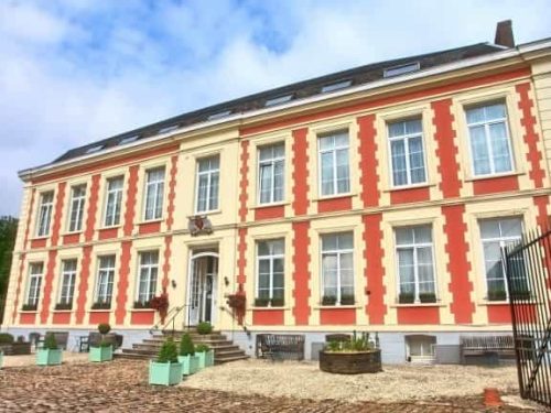 Chateau De Moulin le Comte