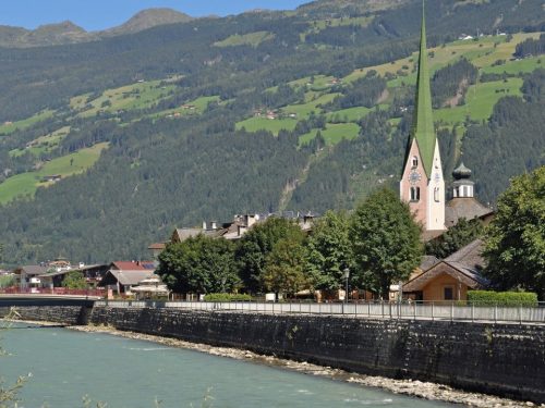 Hotelaanbieders.nl LUXE 4*-landgoedhotel met WELLNESS midden in het hart van het Zillertal incl. ontbijt, 5-gangendiner + Zell-Gerlos TopCard