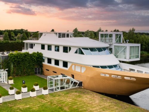 Hotelaanbieders.nl Ultiem ontspannen in 4*-wellnesshotel in Brabant incl. ontbijt, hoofdgerecht en entree tot de BLUE wellnessboot!
