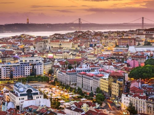 Hotelaanbieders.nl Geniet van een stedentrip naar Lissabon met verblijf in 4*-hotel incl. vlucht, transfer, ontbijt en excursie naar Fatima, Batalha, Nazare EN Obidos! ️