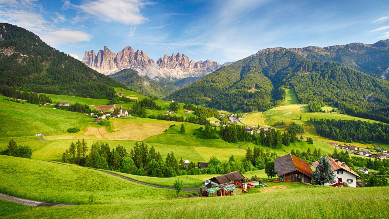 Hotelaanbieders.nl All-inclusive vakantie in ULTRALUXE 4*-hotel met wellness in de Dolomieten nabij Trento in Italië incl. dagelijks 3-gangendiner, wijnproeverij, Trentino Guest Card, gratis parkeren & MEER! 1 Hotelaanbieders.nl All-inclusive vakantie in ULTRALUXE 4*-hotel met wellness in de Dolomieten nabij Trento in Italië incl. dagelijks 3-gangendiner, wijnproeverij, Trentino Guest Card, gratis parkeren & MEER!