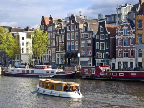 Hotelaanbieders.nl Verblijf op een duurzame hotspot in het hart van de Zuidas incl. ontbijt + NS treinretour