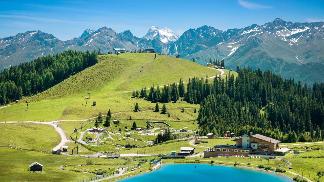 Hotelaanbieders.nl Ontdek Tirools Serfaus en kom tot rust in een gezinsvriendelijk wellnesshotel, incl.ontbijt + dagelijks 4-gangendiner 1 Hotelaanbieders.nl Ontdek Tirools Serfaus en kom tot rust in een gezinsvriendelijk wellnesshotel, incl.ontbijt + dagelijks 4-gangendiner