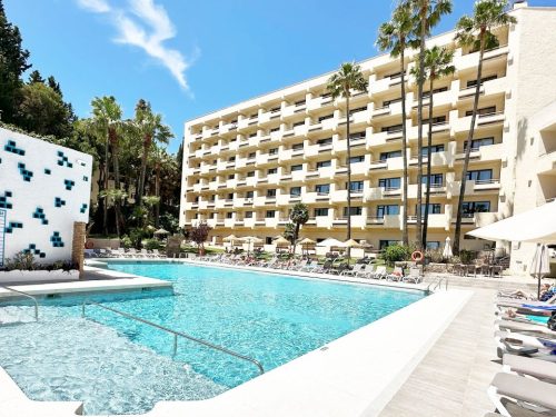 Hotelaanbieders.nl Zon, zee en zaligheid in Torremolinos incl. vlucht en ontbijt of halfpension of all-inclusive