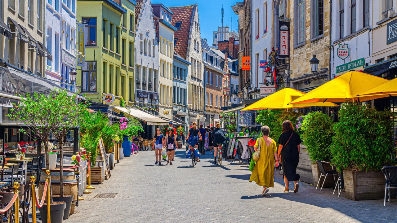 Hotelaanbieders.nl STUNT! ⚡ Top beoordeeld hotel in Antwerpen incl. ontbijt + borrelhapje + GRATIS parkeren 1 Hotelaanbieders.nl STUNT! ⚡ Top beoordeeld hotel in Antwerpen incl. ontbijt + borrelhapje + GRATIS parkeren