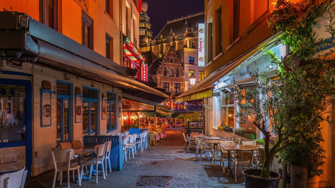 Hotelaanbieders.nl Geniet in het veelzijdige centrum van Antwerpen 1 Hotelaanbieders.nl Geniet in het veelzijdige centrum van Antwerpen
