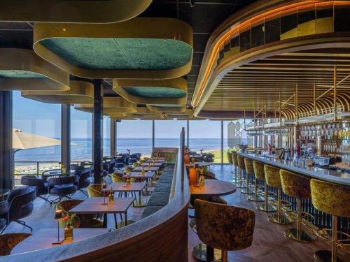 Hotelaanbieders.nl STUNT! ⚡ Modern 4*-hotel met skybar aan het strand in Wijk aan Zee incl. ontbijt + sauna + GRATIS parkeren!