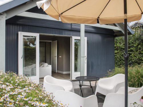 Hotelaanbieders.nl UNIEK! Verblijf in een gezellige Guesthouse met PRIVÉ terras bij de Veluwezoom incl. entree voor Wellnessresort De Valkenberg!