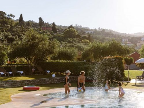 Hotelaanbieders.nl Gezinsvakantie naar een geweldig 4*-vakantiedorp in Imperia nabij de Italiaanse Ligurische kust