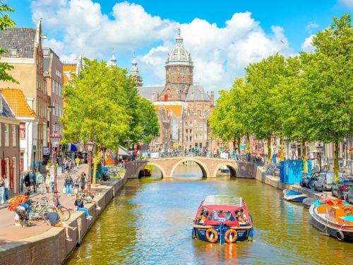 Hotelaanbieders.nl ⚡ LAST MINUTE DEAL! ⚡ Voordelig overnachten in een modern hotel aan het Gaasperpark in Amsterdam incl. ontbijt en welkomsthapjes