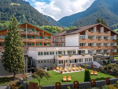 Hotelaanbieders.nl First Mountain Hotel Montafon