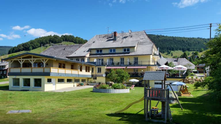 Hotelaanbieders.nl Landhotel Löwen Bernau im Schwarzwald 1 Landhotel Löwen Bernau im Schwarzwald