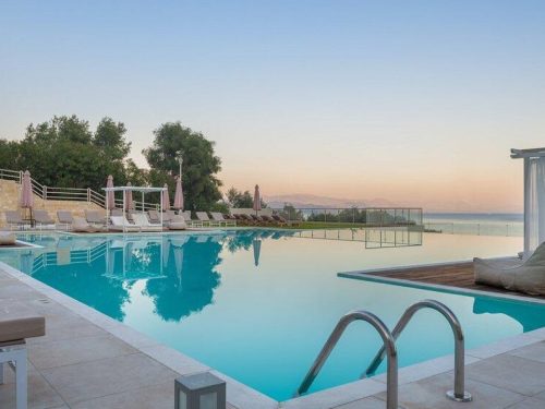 Hotelaanbieders.nl Geniet van een all-inclusive vakantie in een stijlvol 4*-hotel aan het strand op Corfu, Griekenland nabij het strand incl. vlucht & transfer