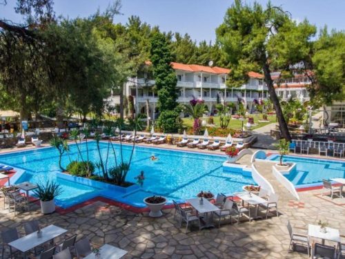 Hotelaanbieders.nl Zonnige vakantie direct aan het strand in Noord-Griekenland op het prachtige schiereiland Chalkidiki incl. vlucht, transfer en ontbijt