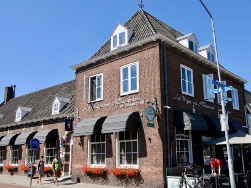 Hotelaanbieders.nl Authentiek hotel met terras aan het water nabij Rotterdam incl. ontbijt, diner, welkomstdrankje en GRATIS parkeren!