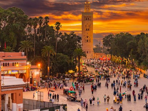 Hotelaanbieders.nl Surprise MEGA Marrakech DEAL: Verblijf incl. vlucht, transfer, dagexcursie Watervallen van Ouzoud & fietstour - alles-in-één!