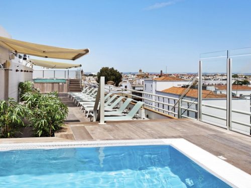 Hotelaanbieders.nl Stedentrip naar Sevilla incl. LUXE 4*-hotel met rooftop zwembad + Escape Tour!