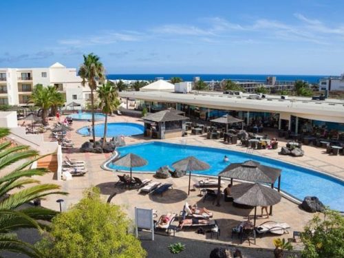 Hotelaanbieders.nl ️ Ontsnap naar de heerlijke winterzon op Lanzarote en geniet in een fantastisch 4*-RESORT incl. vlucht, transfer en o.b.v. ontbijt, halfpension of all-inclusive