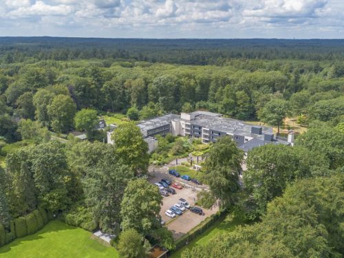 Hotelaanbieders.nl Luxe 4*-hotel op de Veluwe nabij Arnhem met heerlijke wellness en terras incl. ontbijt, 2-gangendiner & GRATIS parkeren!