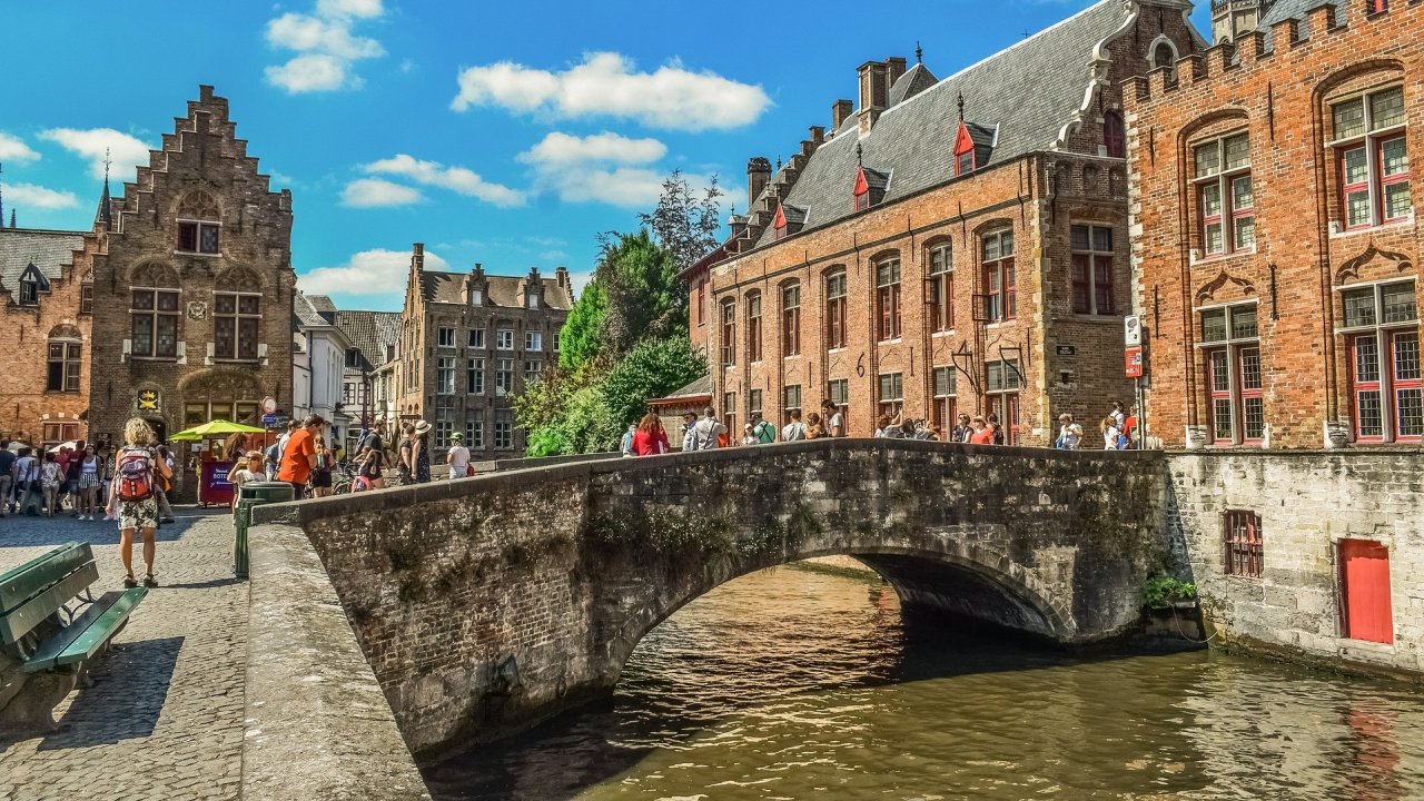Hotelaanbieders.nl Verblijf in hart van de middeleeuwse stad Brugge 1 Hotelaanbieders.nl Verblijf in hart van de middeleeuwse stad Brugge