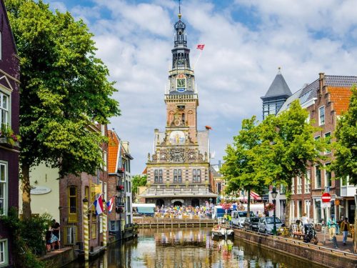 Hotelaanbieders.nl NS COMBI-DEAL! Ontdek Alkmaar in een DELUXE kamer in een 4*- hotel in het centrum incl. ontbijt & NS treinretour