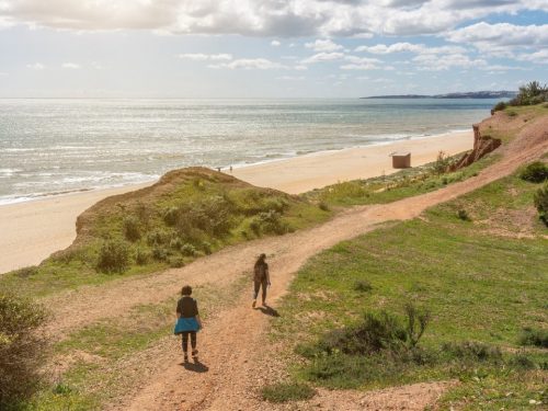 Hotelaanbieders.nl Toplocatie aan de kust!   Verblijf aan de Zeeuwse Kust in een hotel met ZWEMBAD gelegen aan het strand incl. ontbijt & hoofdgerecht!