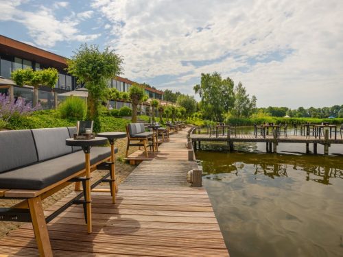 Hotelaanbieders.nl FLASHDEAL!⚡ Verblijf in een 4*-hotel aan het Veluwemeer met heerlijk terras incl. ontbijt en GRATIS parkeren!